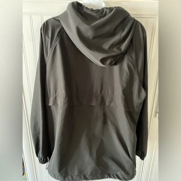 Main Strip Wind Breaker Style Jacket - Picture 3 of 7